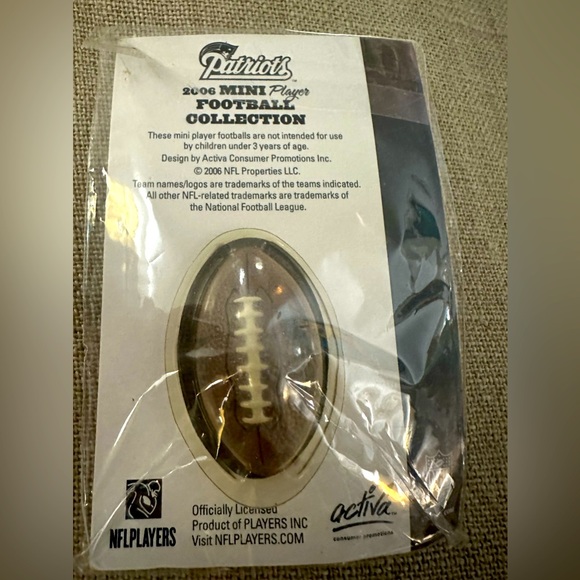 NWT NIB Rodney Harrison New England Patriots 2006 NFL Mini Player Football Rare - Picture 3 of 3